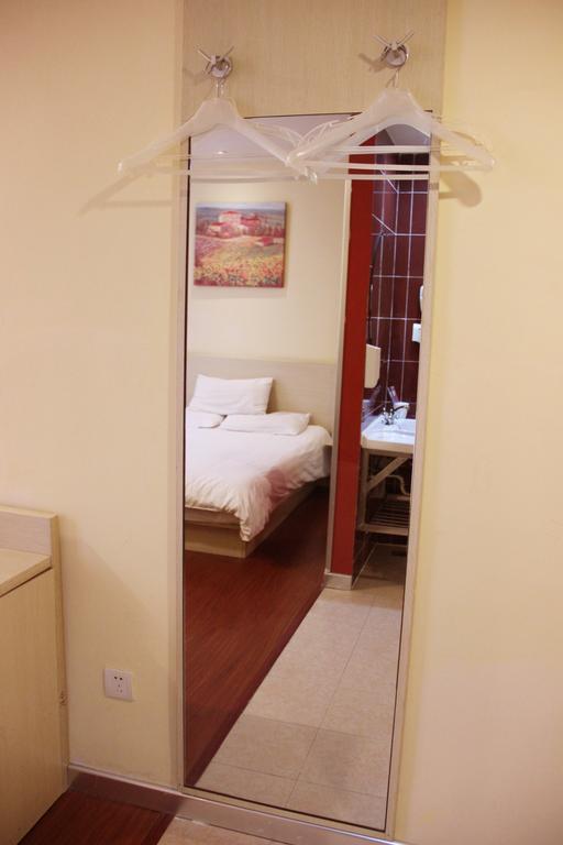 Hanting Express Stadium West Hotel Shanghai