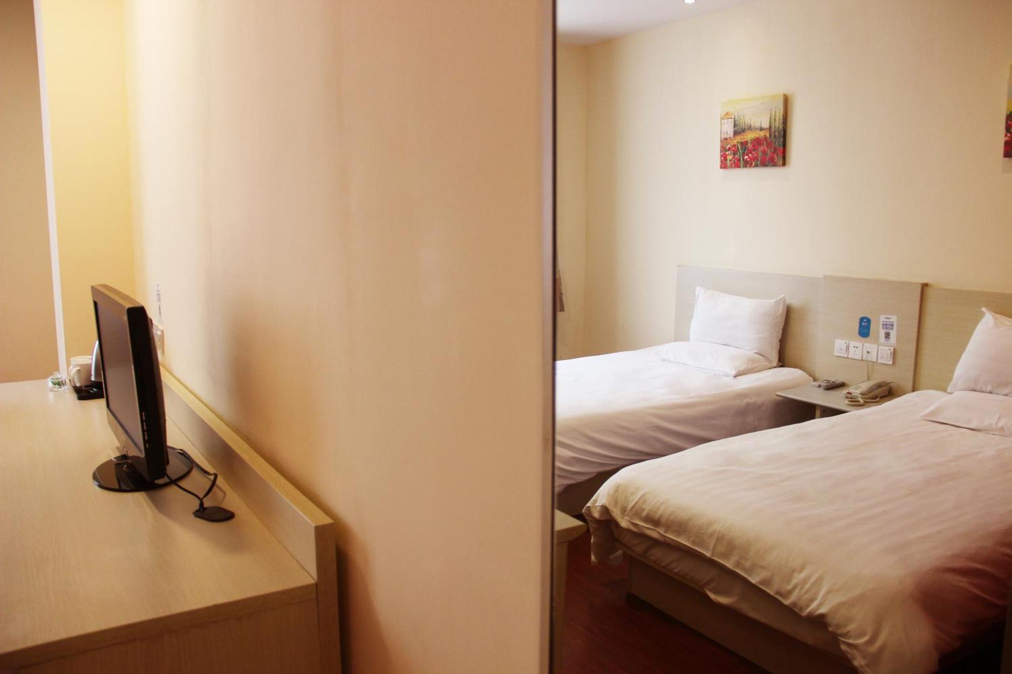 Hanting Express Stadium West Hotel Shanghai